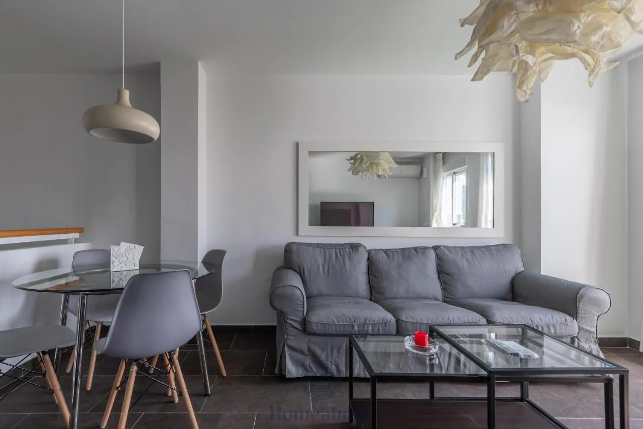 Fun Building Duplexes By Homeabout 马拉加