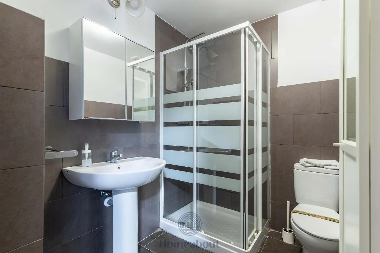 Fun Building Duplexes By Homeabout مالقة